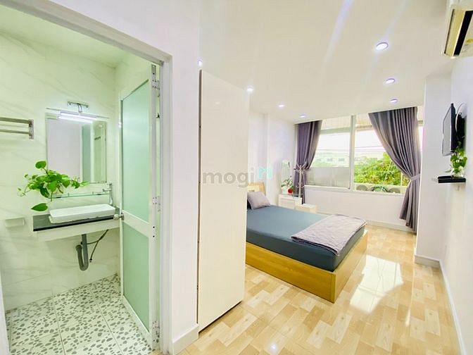 Hình ảnh Căn Hộ Full Nội Thất Ngay Hoàng Văn Thụ Siêu Thoáng Có Thang Máy