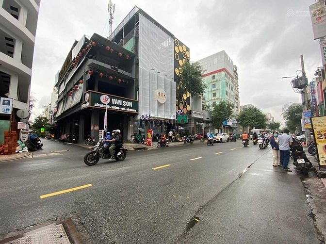 Hình ảnh Cho thuê góc 2MT Sư Vạn Hạnh, Q. 10, cạnh Vạn Hạnh Mall