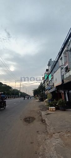 Hình ảnh Bán nhà cấp 4 mặt tiền đường trần văn giàu đối diện bonchen
