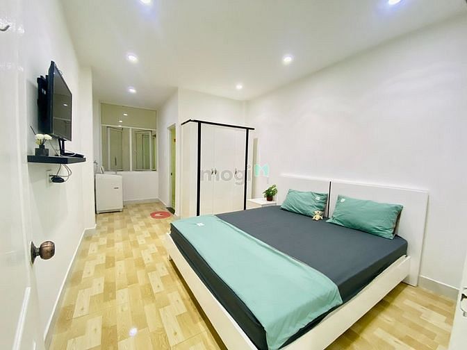 Hình ảnh Căn Hộ Cao Cấp Đầy Đủ Nội Thất Ban Công Cửa Sổ Lớn Ngay Thăng Long