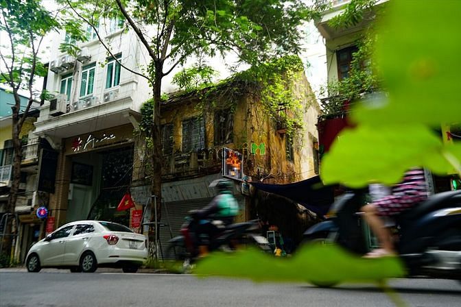 Hình ảnh Cho thuê nhà mặt phố Quán Thánh, mt7.2m, 4 tầng.