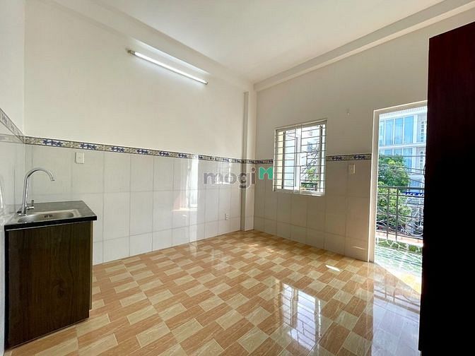 Hình ảnh Thành Thái Q10_Hình thật giá thật 100%_Căn Hộ bancol_30m2_Ánh sáng tn