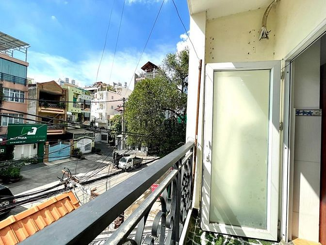 Hình ảnh Thành Thái Q10_Hình thật giá thật 100%_Căn Hộ bancol_30m2_Ánh sáng tn