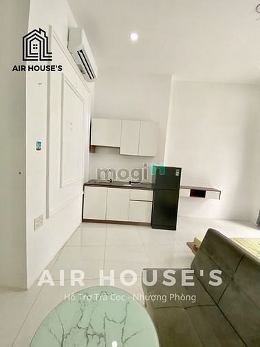 Hình ảnh Trống sẵn studio full nội thất có bancol