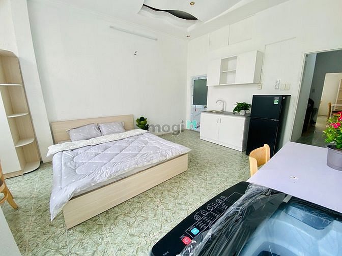 Hình ảnh STUDIO tông màu trắng sáng mang phong cách hiện đại
