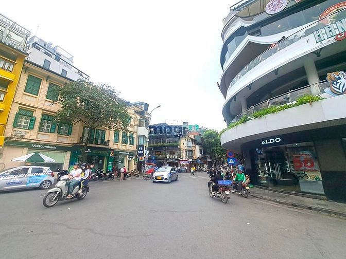 Hình ảnh Cho thuê mặt bằng kinh doanh ngã 5 Hàm Cá Mập