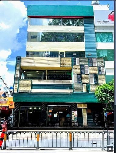 Hình ảnh Cho thuê mặt bằng 700m2 MT đường Cao Thắng, Q3. Giá thuê: 200tr/tháng
