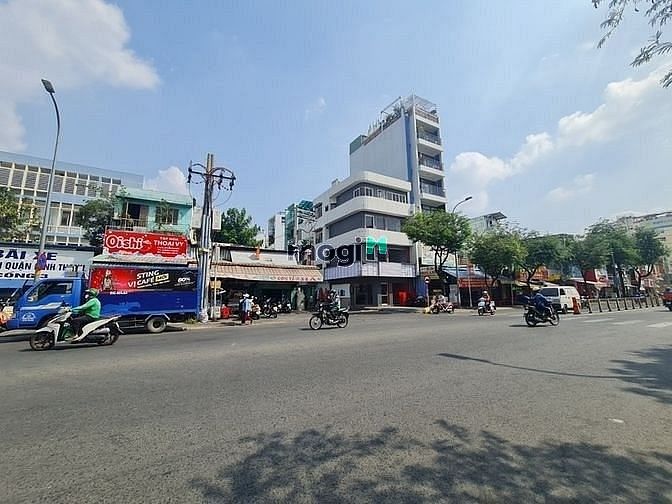 Hình ảnh Cho thuê nhà GÓC 126-128 Lê Văn Duyệt, Bình Thạnh
