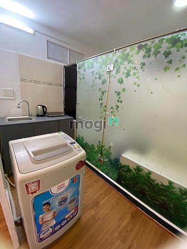 Hình ảnh Cho thuê phòng bancon lớn nội thất đầy đủ Cách Mạng Tháng 8 Quận 3
