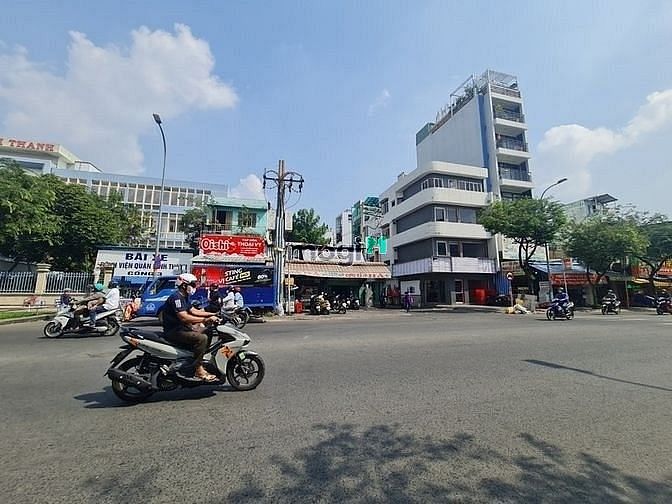 Hình ảnh Cho thuê nhà GÓC 126-128 Lê Văn Duyệt, Bình Thạnh