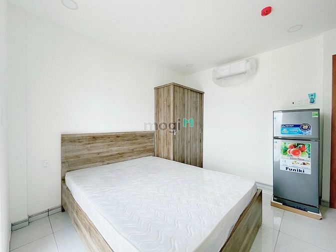 Hình ảnh STUDIO với tông màu trắng sang trọng chill