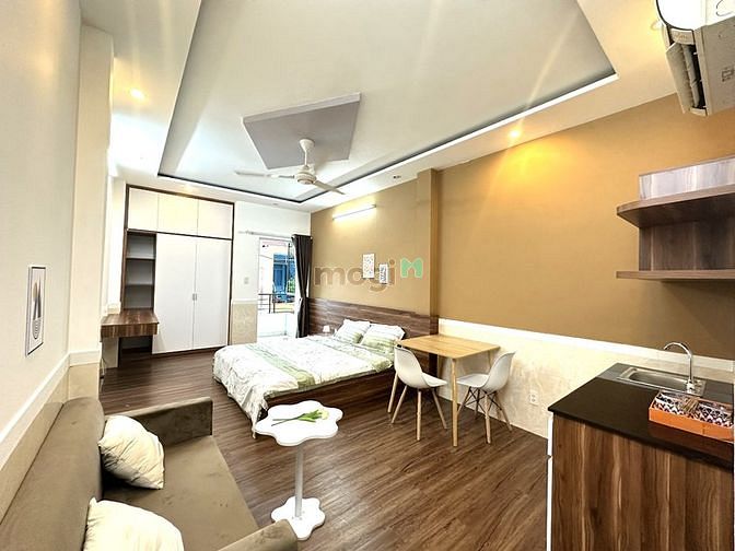 Hình ảnh STUDIO FULL nội thất-- cửa sổ lớn thoang mát