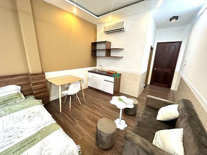 Hình ảnh STUDIO FULL nội thất-- cửa sổ lớn thoang mát