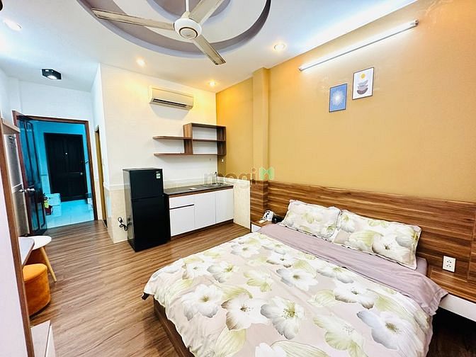 Hình ảnh STUDIO FULL nội thất-- cửa sổ lớn thoang mát