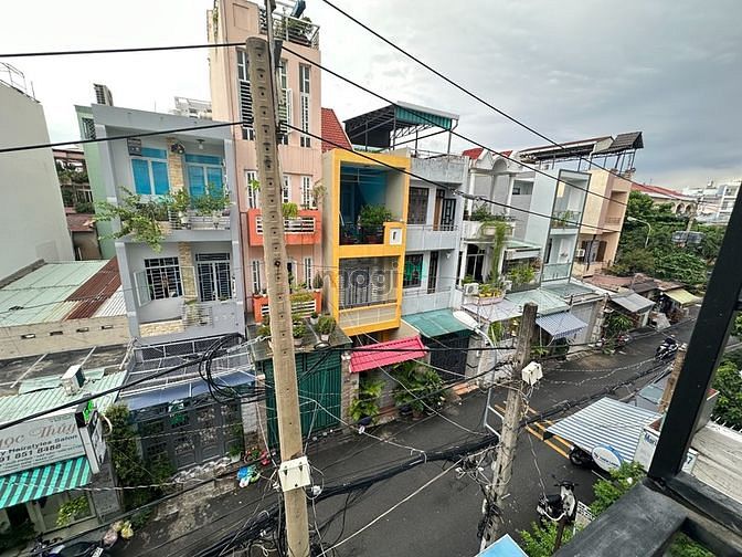 Hình ảnh STUDIO FULL nội thất-- cửa sổ lớn thoang mát