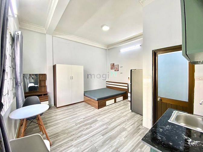 Hình ảnh Cho thuê studio cửa sổ trời, máy giặt riêng, ngay ngã tư hàng xanh