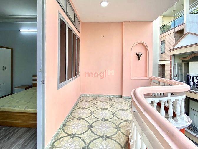 Hình ảnh Studio ban công, cửa sổ trời, máy giặt riêng, gần hutech, Hồng bàng