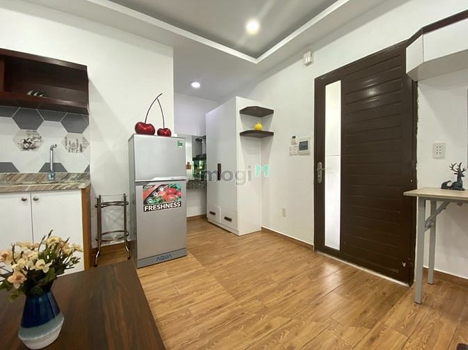 Hình ảnh Cho thuê CHDV cửa sổ lớn gần chợ Phạm Văn Hai quận Tân Bình