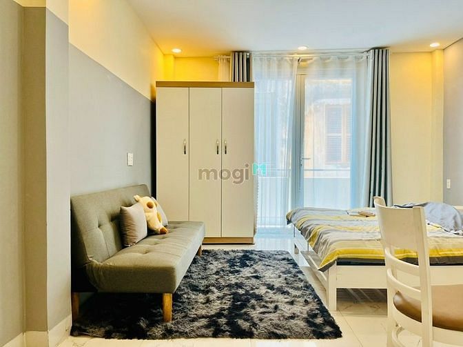 Hình ảnh Phòng Ban Công, Quận 1,máy giặt riêng kế Vincom center, Dinh Độc Lập,