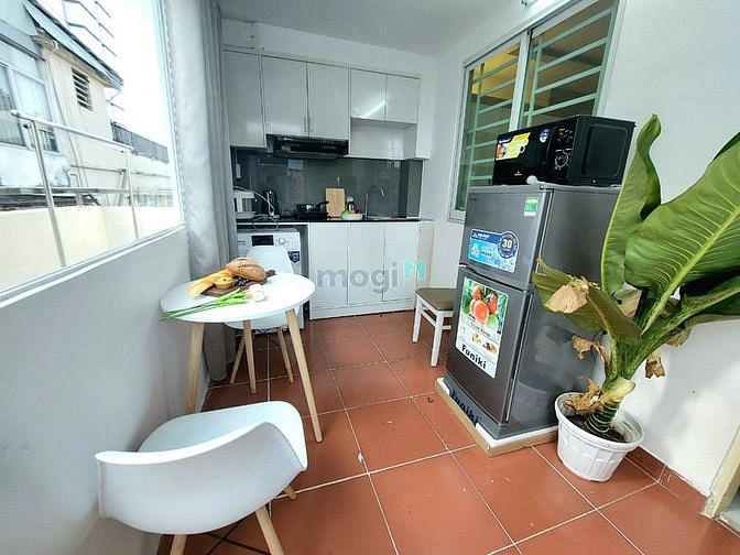 Hình ảnh Phòng Ban Công, Quận 1,máy giặt riêng kế Vincom center, Dinh Độc Lập,