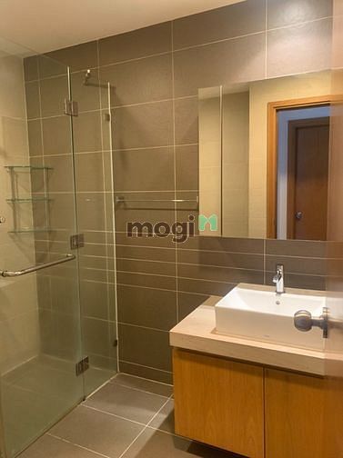 Hình ảnh Sunrise city 2pn dt lớn 106m2 giá tốt ở được liền