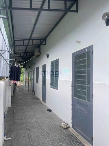 Hình ảnh bán gấp dẩy trọ sau lưng chợ bình chánh đang cho thuê shr
