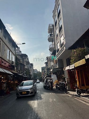 Hình ảnh Bán nhà 4 tầng mặt phố Hàng Quạt, DT 80m2, giá tốt nhất phố