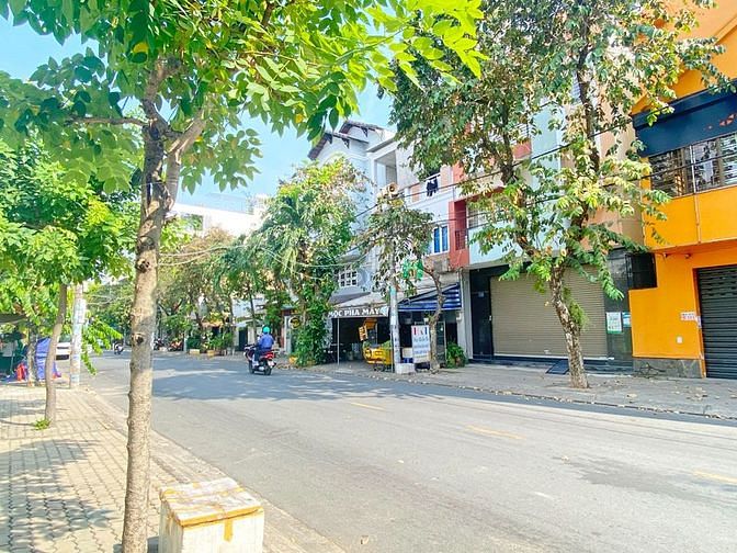 Hình ảnh Cho thuê căn góc đường số 75&40 KDC Tân Quy Đông Q7