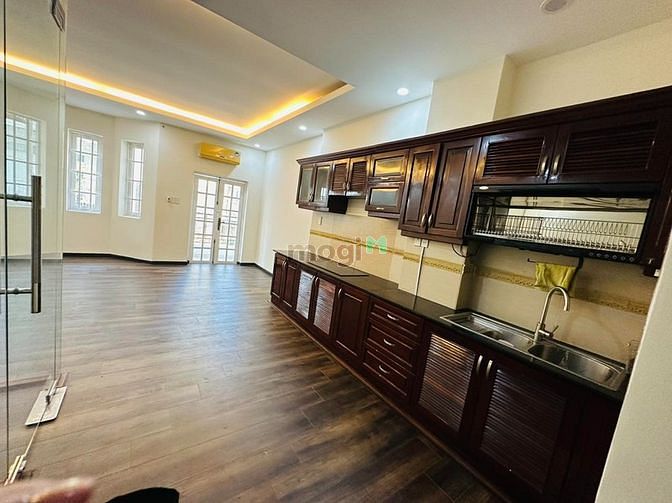 Hình ảnh Biệt Thự Mini - Sát Sân bay TSN - Tân Bình - 50m² - Ngang 5m - 4 tầng.