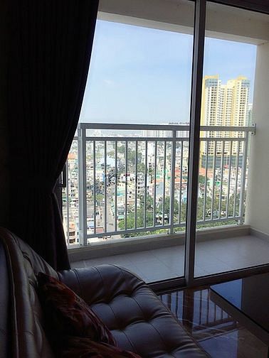 Hình ảnh Cho thuê Lucky Palace 90m2 2pn 2wc full ntcc giá 13tr