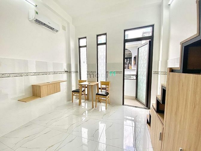 Hình ảnh Duplex full nội thất, ban công thoáng mát, đối diện E.Town