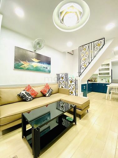 Hình ảnh Bán nhà ngay Siêu thị EAON Tân Phú 30m2 2 tầng chỉ 2.5 tỷ