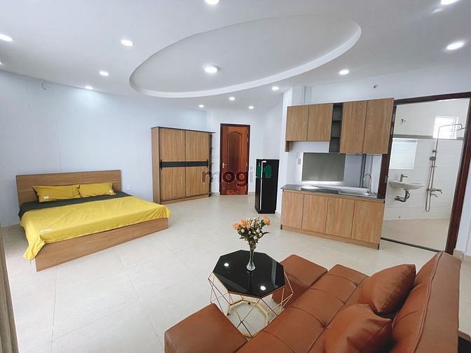 Hình ảnh Căn Hộ Ban Công Đầy Đủ Nội Thất Rộng 40m2 Ngày Nơ Trang Long