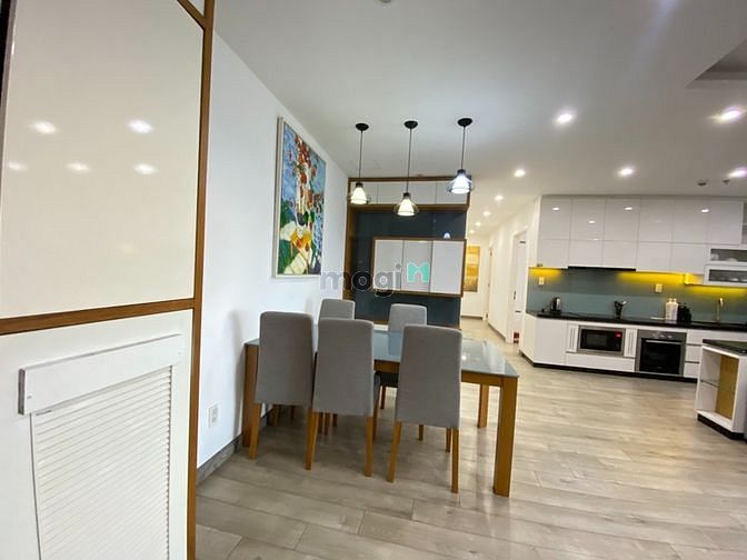 Hình ảnh Sunrise city Quận 7 cho thuê 3pn dt lớn dọn vào ngay