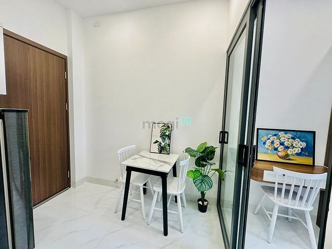 Hình ảnh Căn Hộ Dạng 1PN - của sổ lớn --  Tách Bếp Full Nội Thất phòng mới 100%