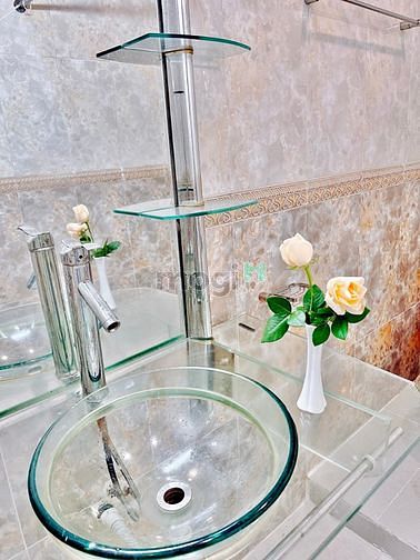 Hình ảnh Trống sẵn Studio cửa sổ siêu to ngay bờ kè