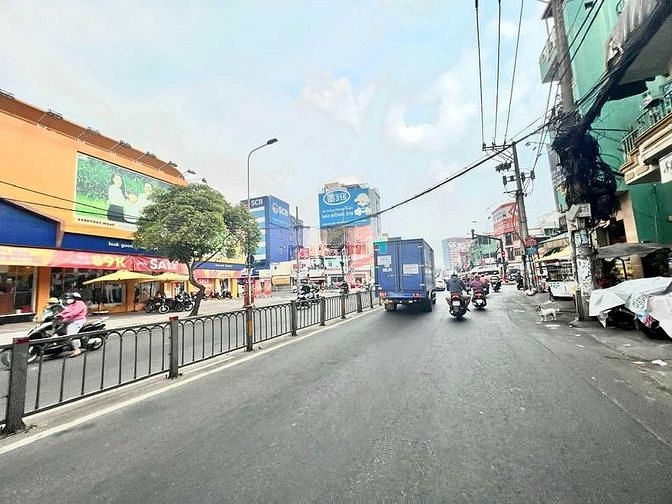 Hình ảnh Cho Thuê Mặt Bằng 176 Hoà Bình, Phường Hoà Thạnh, Quận Tân Phú !