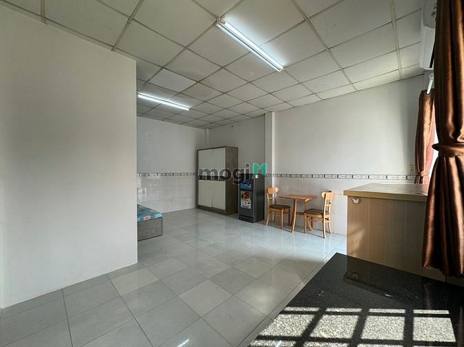 Hình ảnh Căn Hộ Dịch Vụ Quận 10, Studio cửa sổ lớn, Bancon