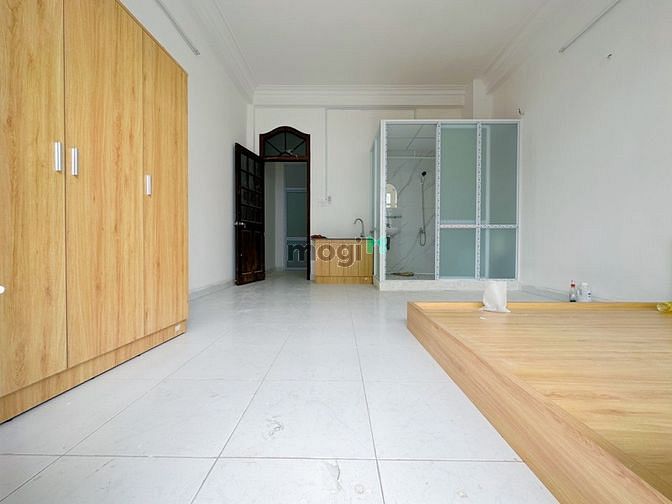 Hình ảnh Studio ban công full nội thất gần cầu chữ Y