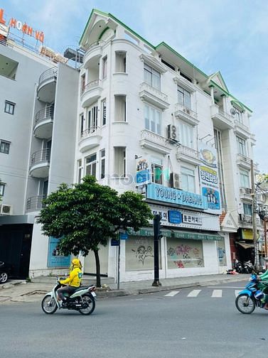 Hình ảnh Cho thuê căn góc phố ẩm thực 2 MT Vũ Huy Tấn, Quận Bình Thạnh