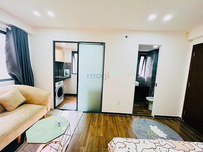 Hình ảnh 1PN máy giặt riêng, 25m2 phòng nhiều cửa sổ ra ngoài trời.