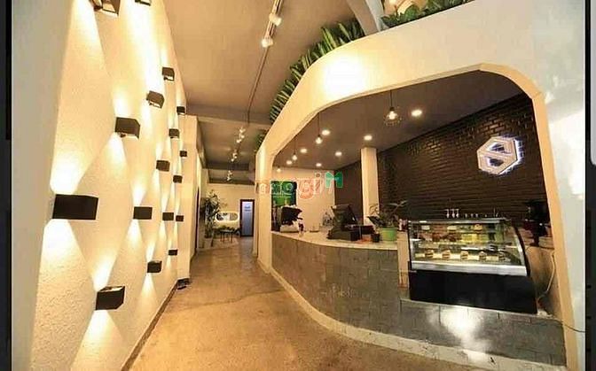 Hình ảnh Cho thuê nhà Võ Văn Tần, P5 Quận 3. DT 7x30m 2 tầng