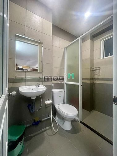 Hình ảnh Quận 1- phòng cửa sổ, 35m2, tách bếp, kế CV Lê Văn Tám, Dinh Độc Lập