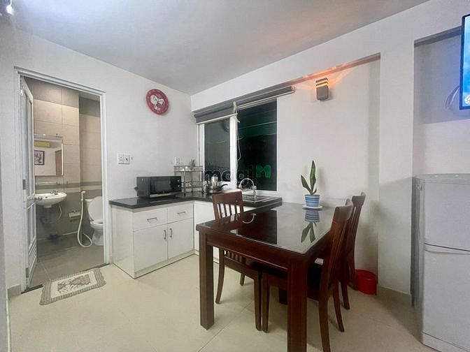 Hình ảnh Quận 1- phòng cửa sổ, 35m2, tách bếp, kế CV Lê Văn Tám, Dinh Độc Lập