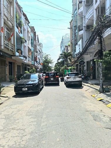 Hình ảnh Đất Đẹp Xây CHDV Hầm 6 Tấm , HXH Nguyễn Văn Đậu, Cạnh Mặt Tiền , 4x20m