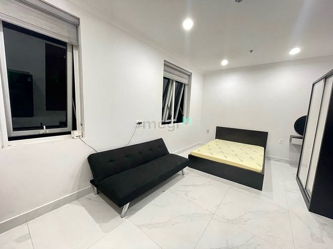 Hình ảnh CHDV 2PN cửa sổ lớn thoáng mát tách bếp ngay Huỳnh Tịnh Của - Quận 3