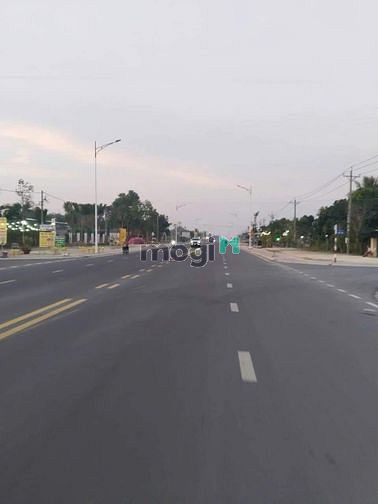 Hình ảnh Bán gấp lô đất Mặt tiền Nguyễn Chí Thanh TP.TN DT:4.75×30 full thổ cư