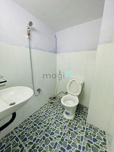 Hình ảnh CHDV cửa sổ trời full nội thất gần cầu Hậu Giang