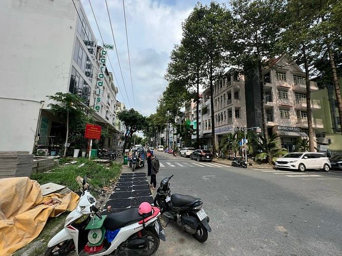 Hình ảnh Bán 2 lô đất mặt tiền hưng gia 5 khu đô thị phú mỹ hưng quận 7