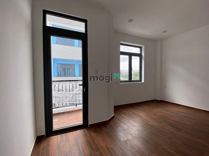 Hình ảnh Cần cho thuê nhà phố 4PN, 3WC, mặt tiền 8m. Tiện ở, kinh doanh